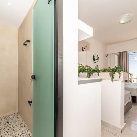 Mouria Studios & Apartments-2