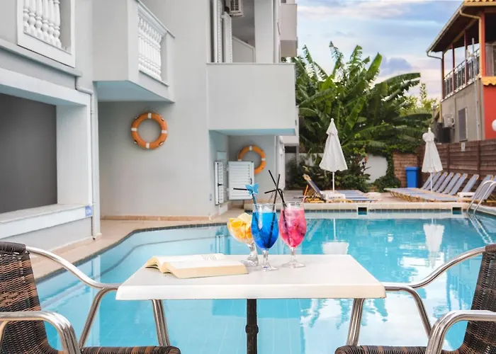 Georgina Inn Hotel Λαγανάς