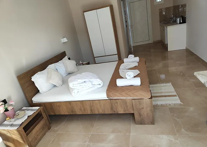 Yanna Studios & Apartments Tsilivi 