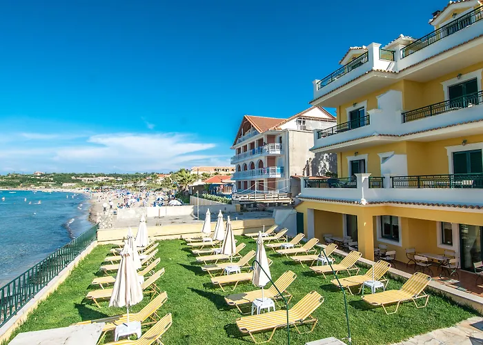 Andreolas Luxury Suites Τσιλιβί