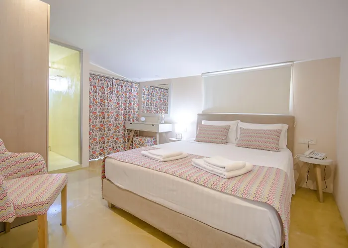 Koukounaria Hotel & Suites Alykes 