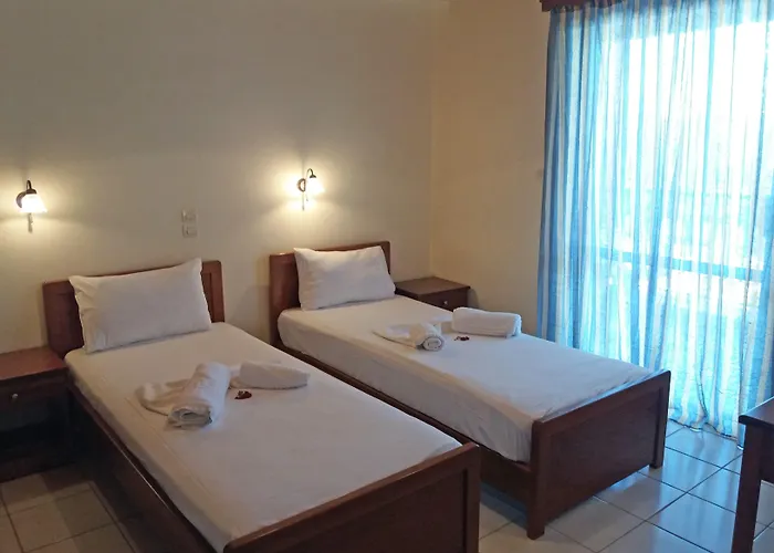 Ζante Dolphin Aparthotel Alykes 
