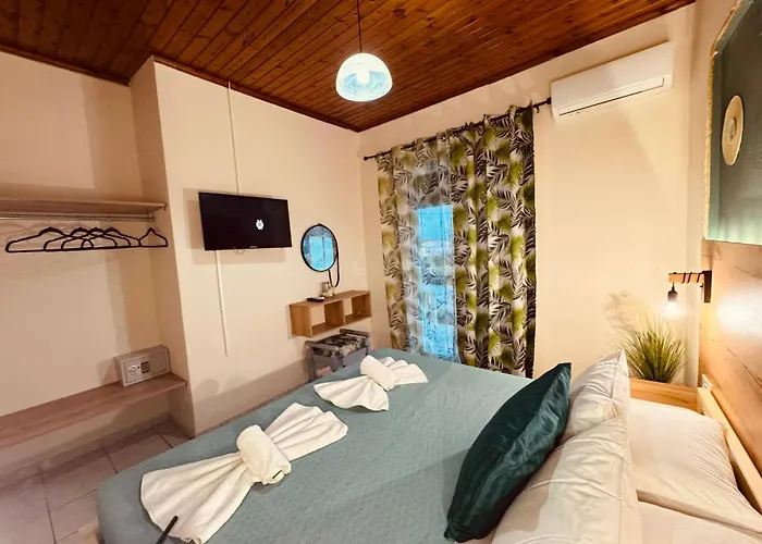 Sarita'S Apartments & Suite Laganas
