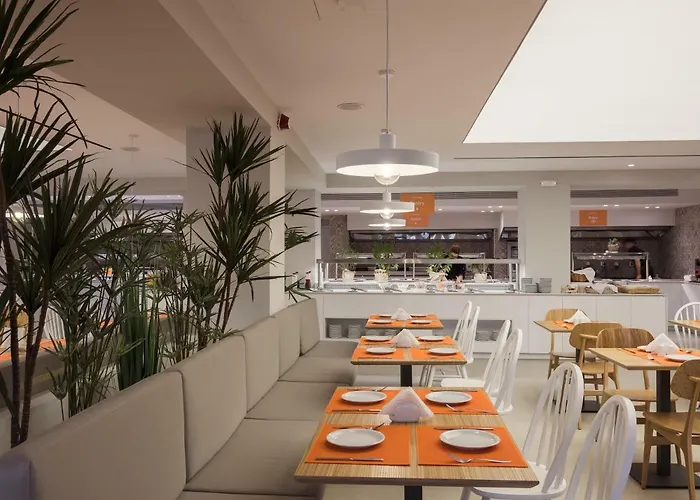 Tsilivi Admiral Hotel